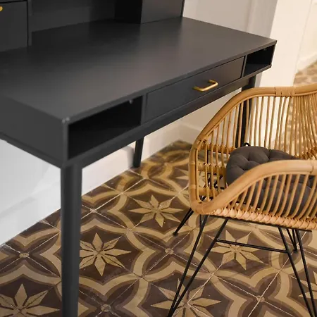 Le Louis Xvi - Majestueux Centre قرقشونه